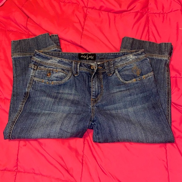 🤎📸Women’s Jean Baby Phat Capris with gold accents 😋🤩 - Picture 1 of 6